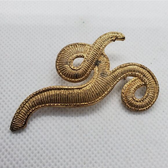 Gold Swirl Brooch  - Picture 2 of 3